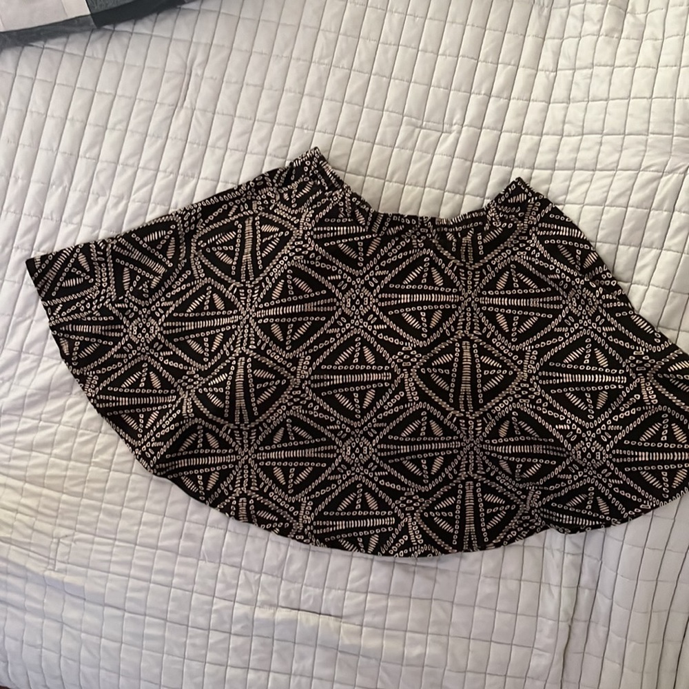 Basic Must Have - Picture 2 of 2
